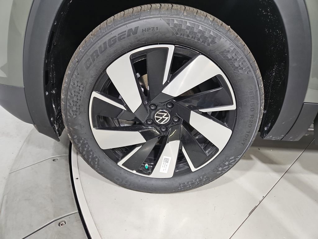 New 2026 Volkswagen Atlas Cross Sport SEL image 27