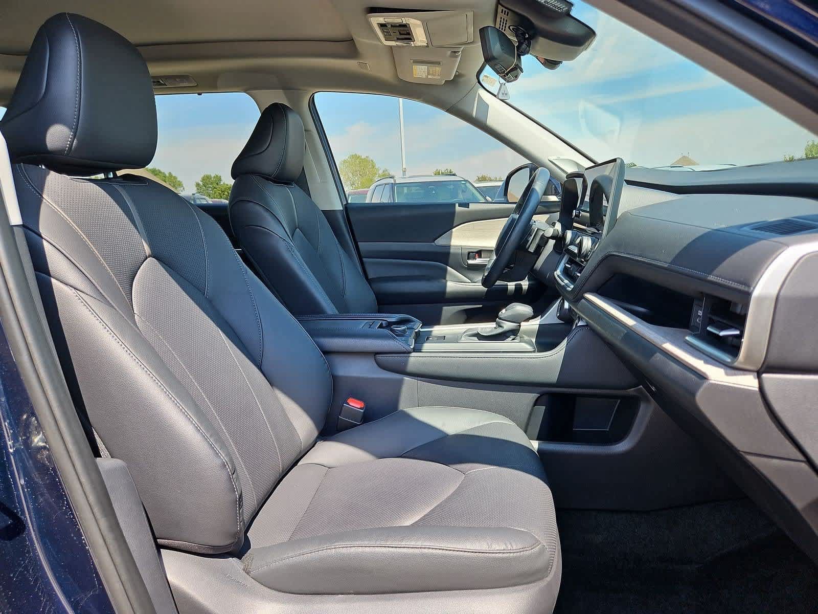 Used 2025 Toyota Grand Highlander AWD image 22