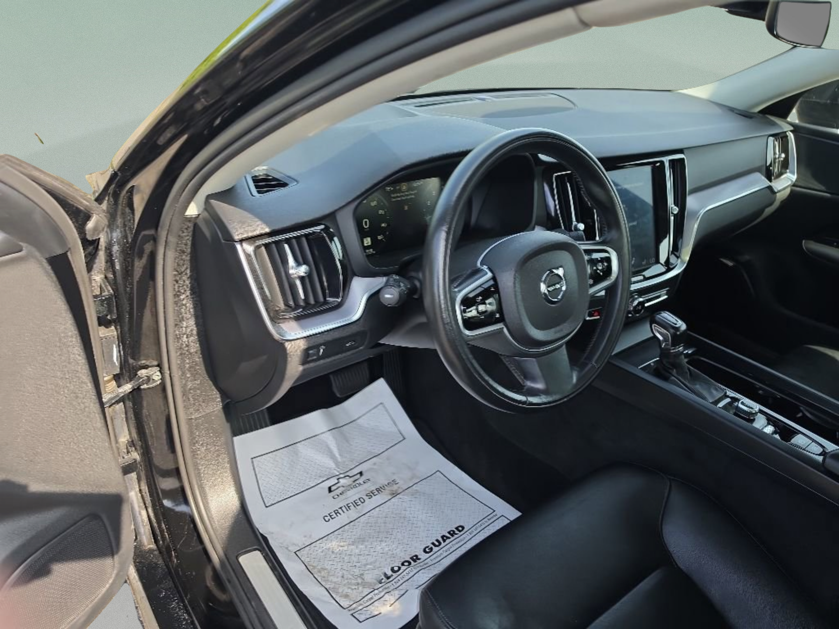 Used 2020 Volvo S60 T5 Momentum FWD image 14