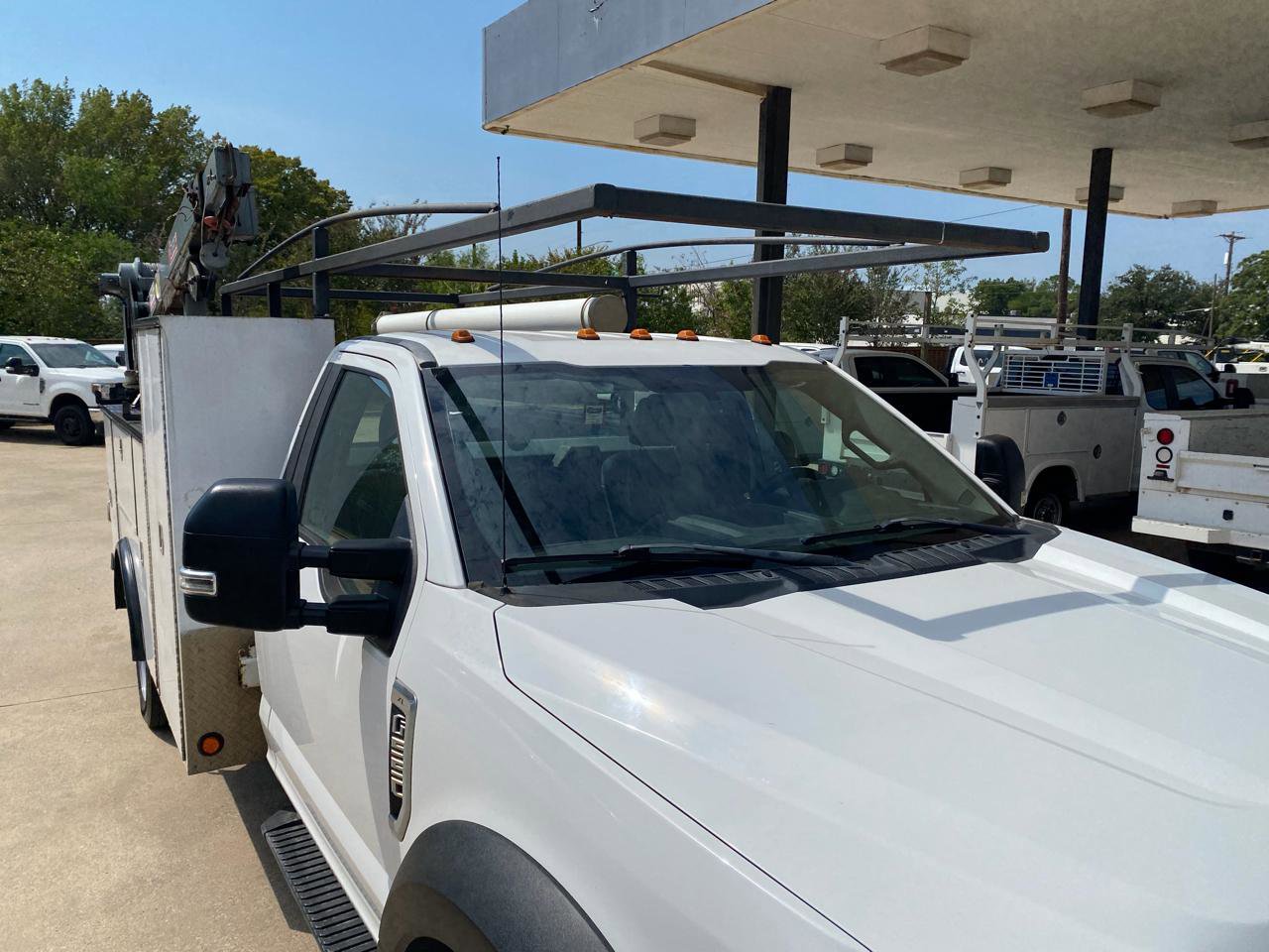 Used 2017 Ford F550 2WD Regular Cab Super Duty image 10