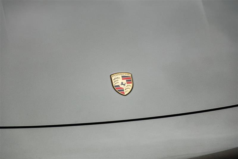 Used 2020 Porsche 911 Carrera RWD image 5