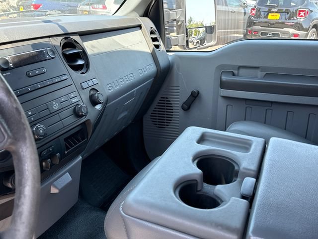 Used 2016 Ford F250 XL w/ Camper Package RWD image 24