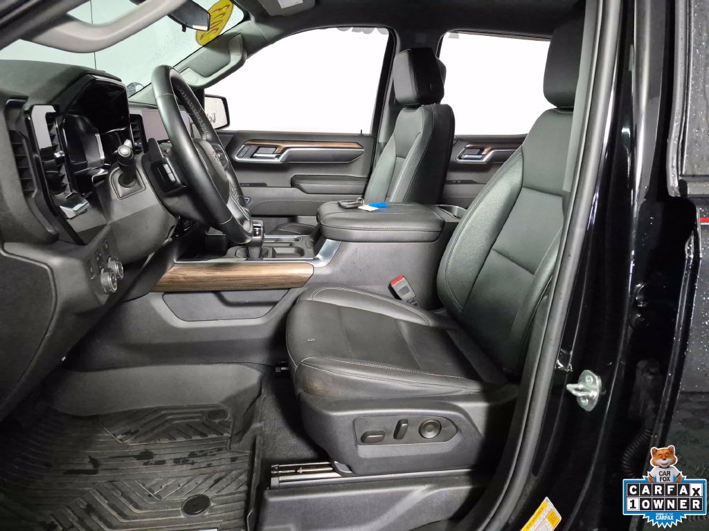 Used 2023 Chevrolet Silverado 1500 LT Trail Boss w/ Convenience Package II AWD/4WD image 9