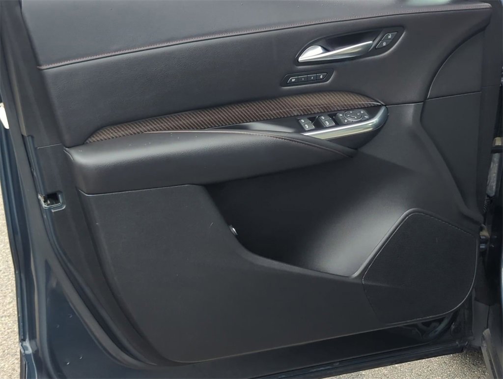 Used 2020 Cadillac XT4 Sport w/ Driver Awareness Package image 18