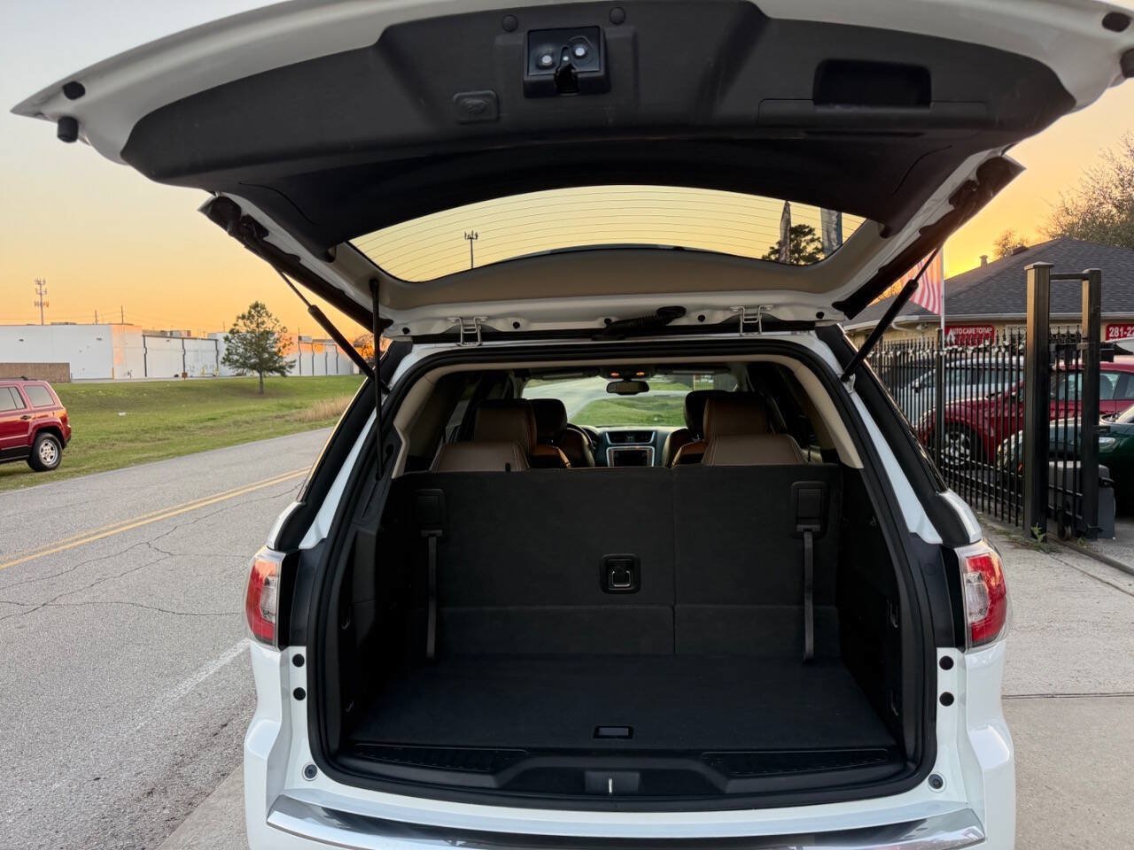 Used 2016 GMC Acadia SLT FWD image 20