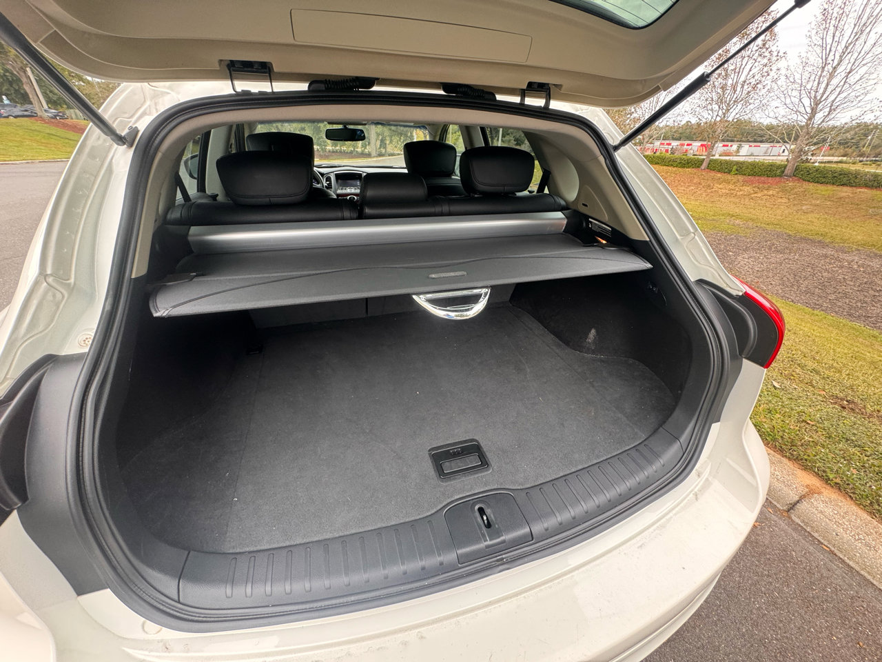 Used 2015 INFINITI QX50 AWD image 12