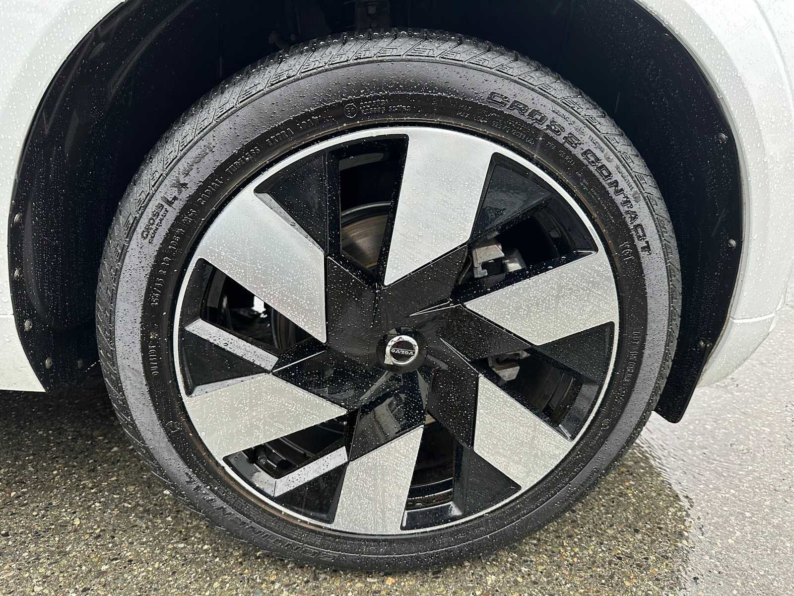 Used 2020 Volvo XC60 T5 Momentum image 9