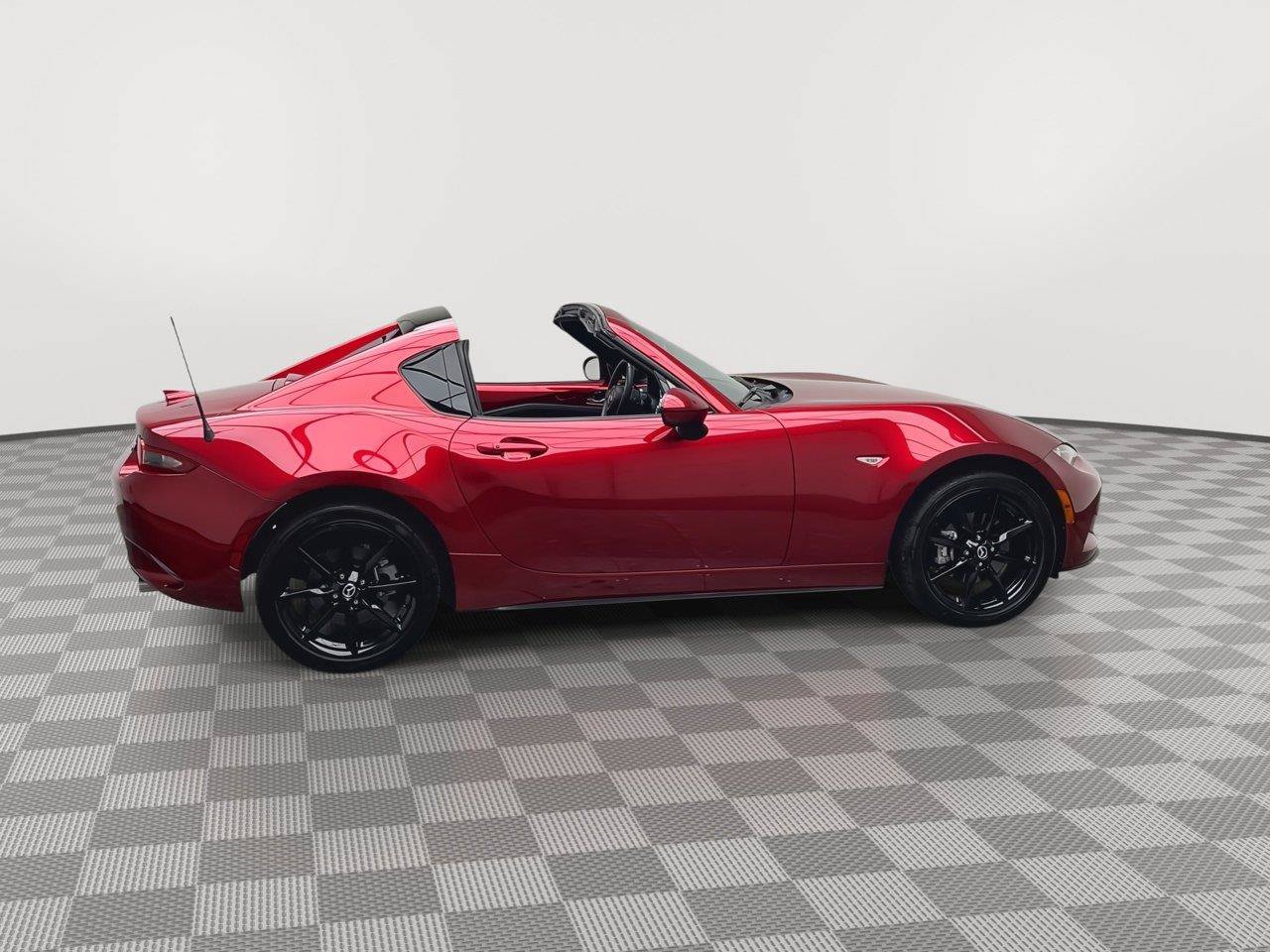 Used 2021 MAZDA MX-5 Miata RF Grand Touring RWD image 34