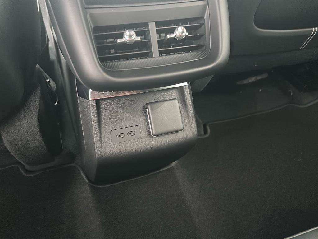 New 2025 Cadillac Lyriq Luxury image 12