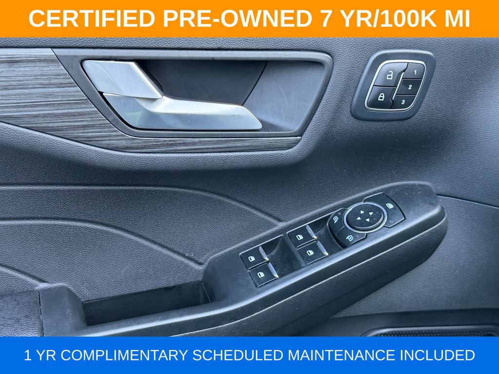 Used 2023 Ford Escape Platinum w/ Premium Technology Package AWD/4WD image 27
