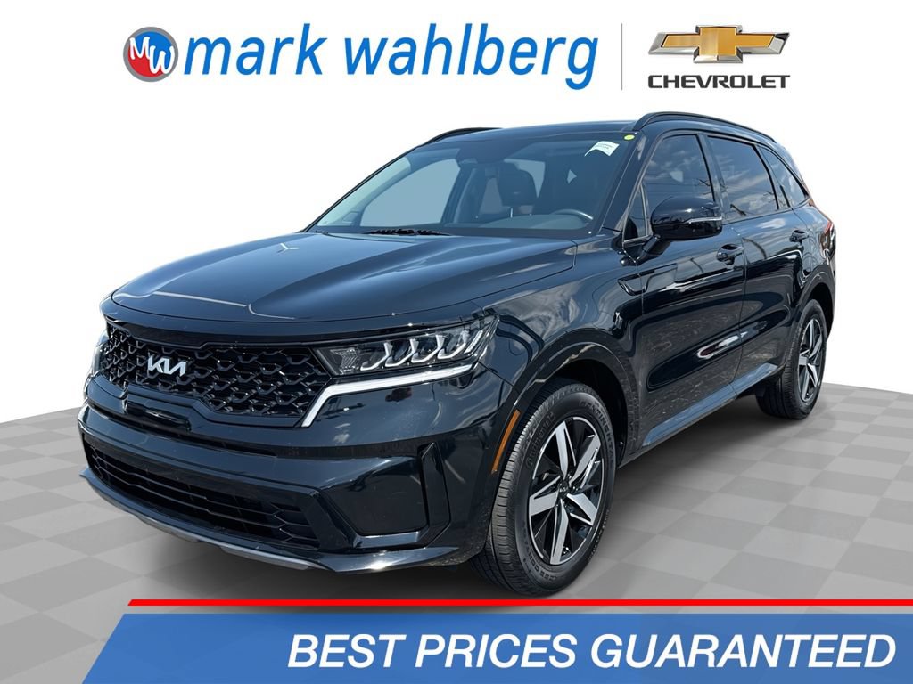 Used 2022 Kia Sorento S w/ Panoramic Sunroof Package
