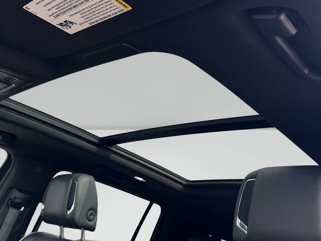 Used 2021 Cadillac Escalade ESV Premium Luxury image 15