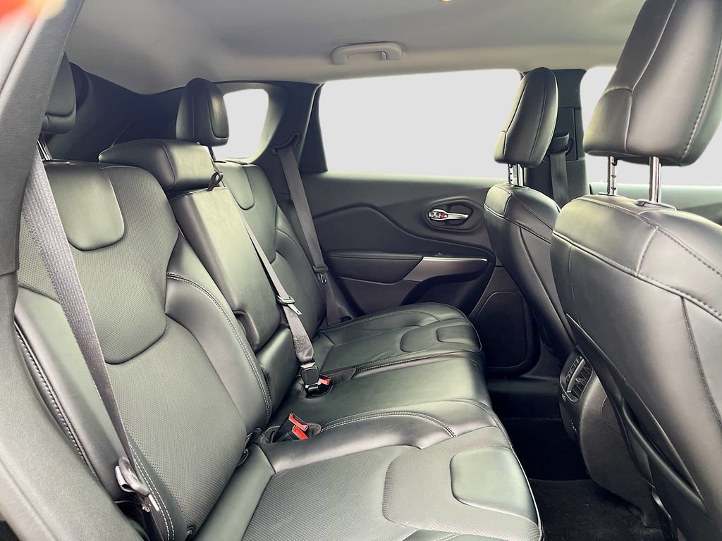 Used 2022 Jeep Cherokee Latitude Lux AWD/4WD image 25