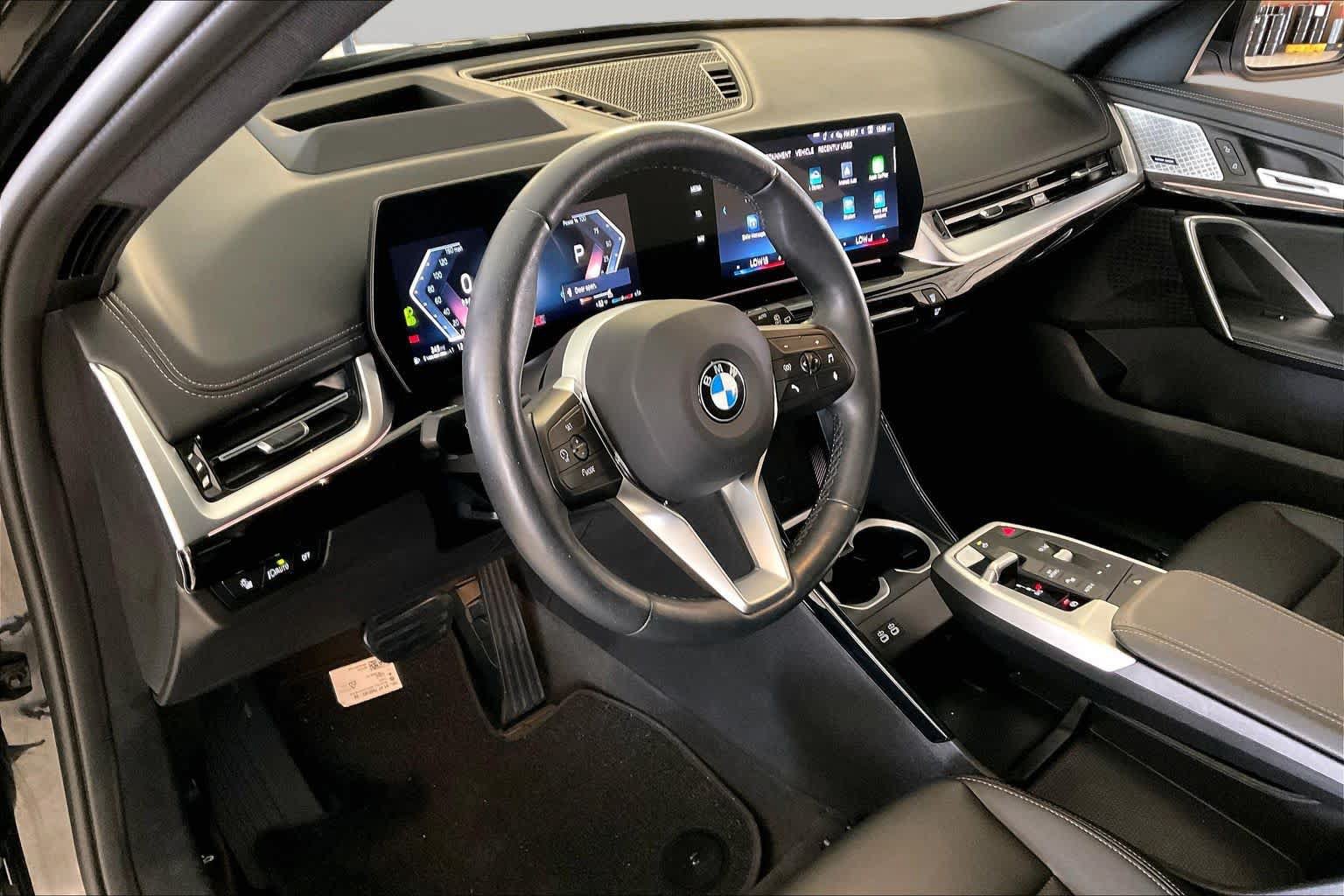 Used 2025 BMW X1 xDrive28i AWD/4WD image 16