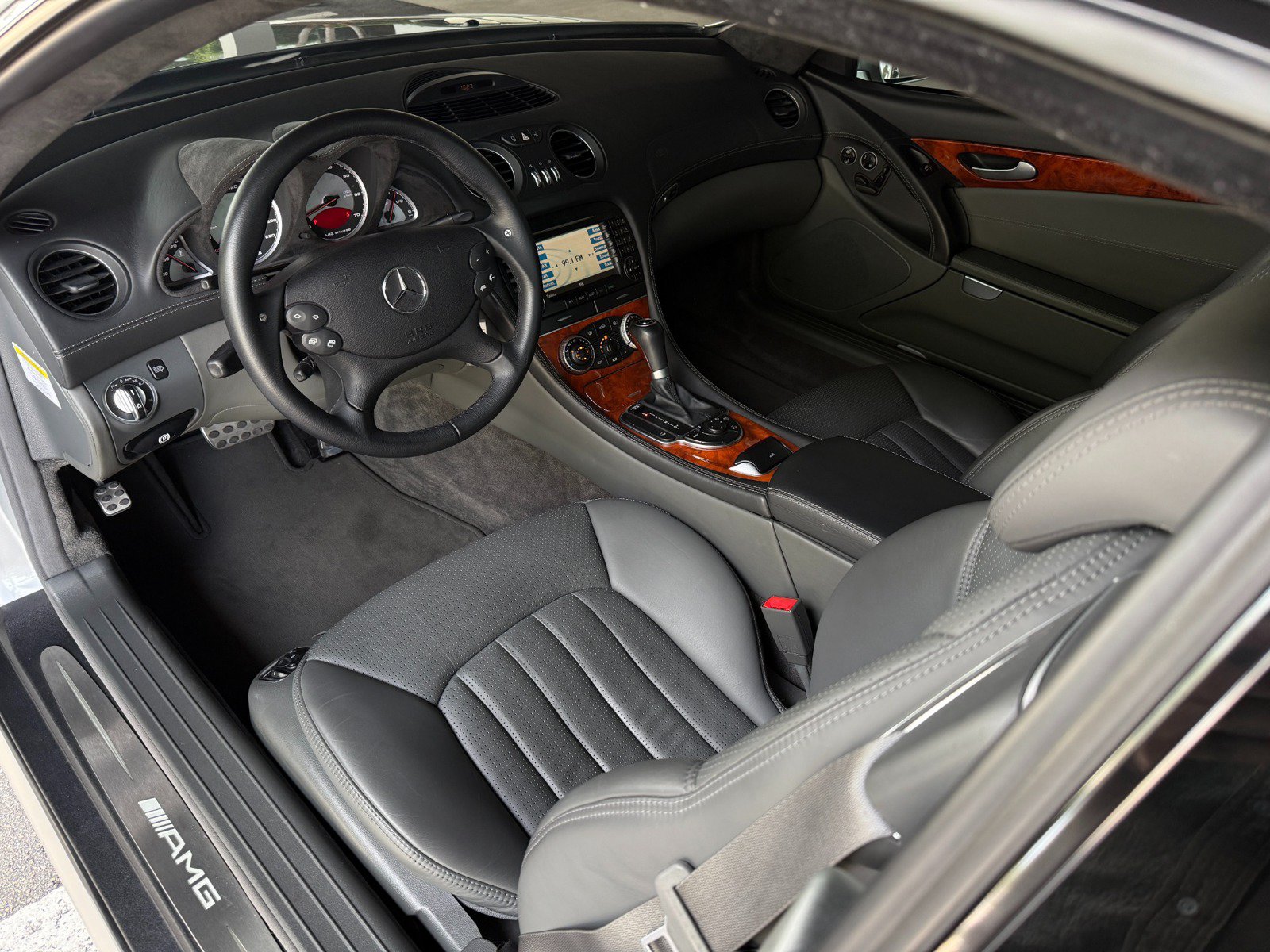 Used 2005 Mercedes-Benz SL 65 AMG image 21