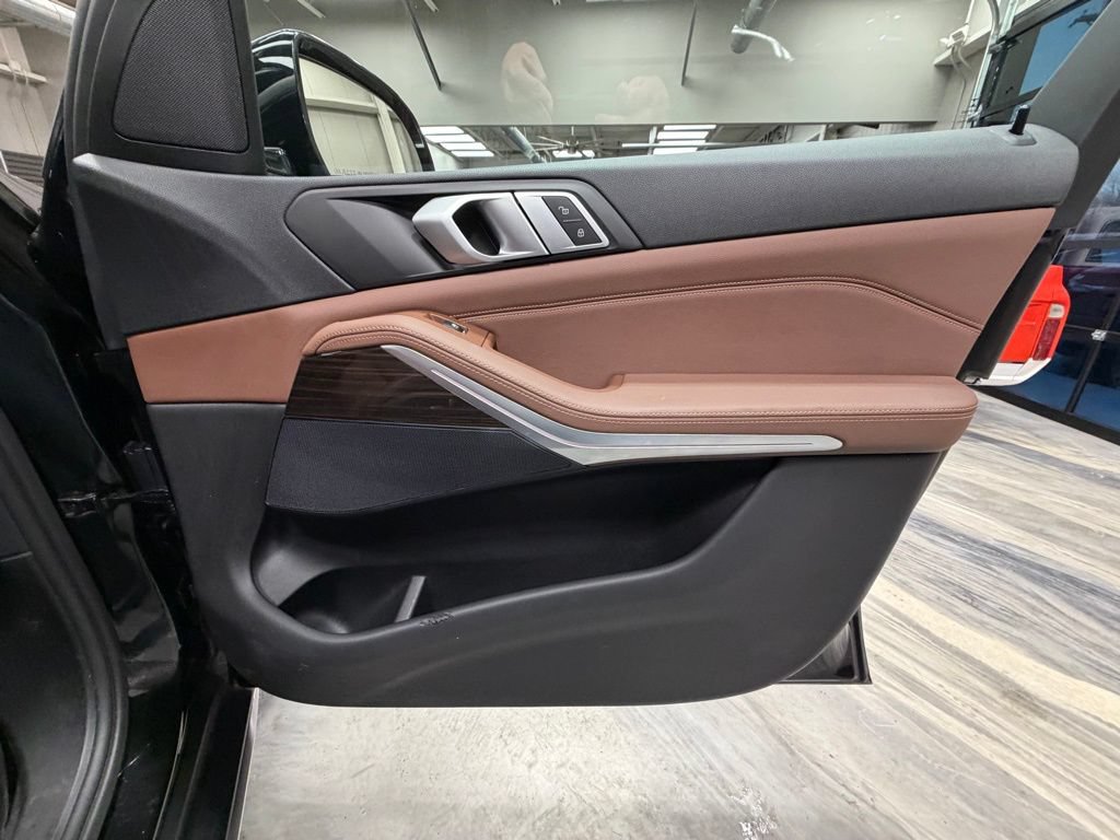Used 2019 BMW X5 xDrive40i w/ Convenience Package AWD/4WD image 42