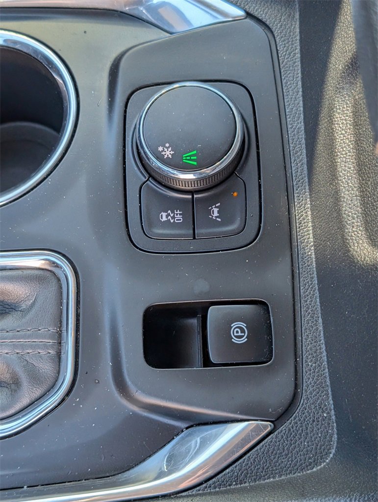 Used 2020 Chevrolet Traverse RS w/ LPO, Cargo Package image 18