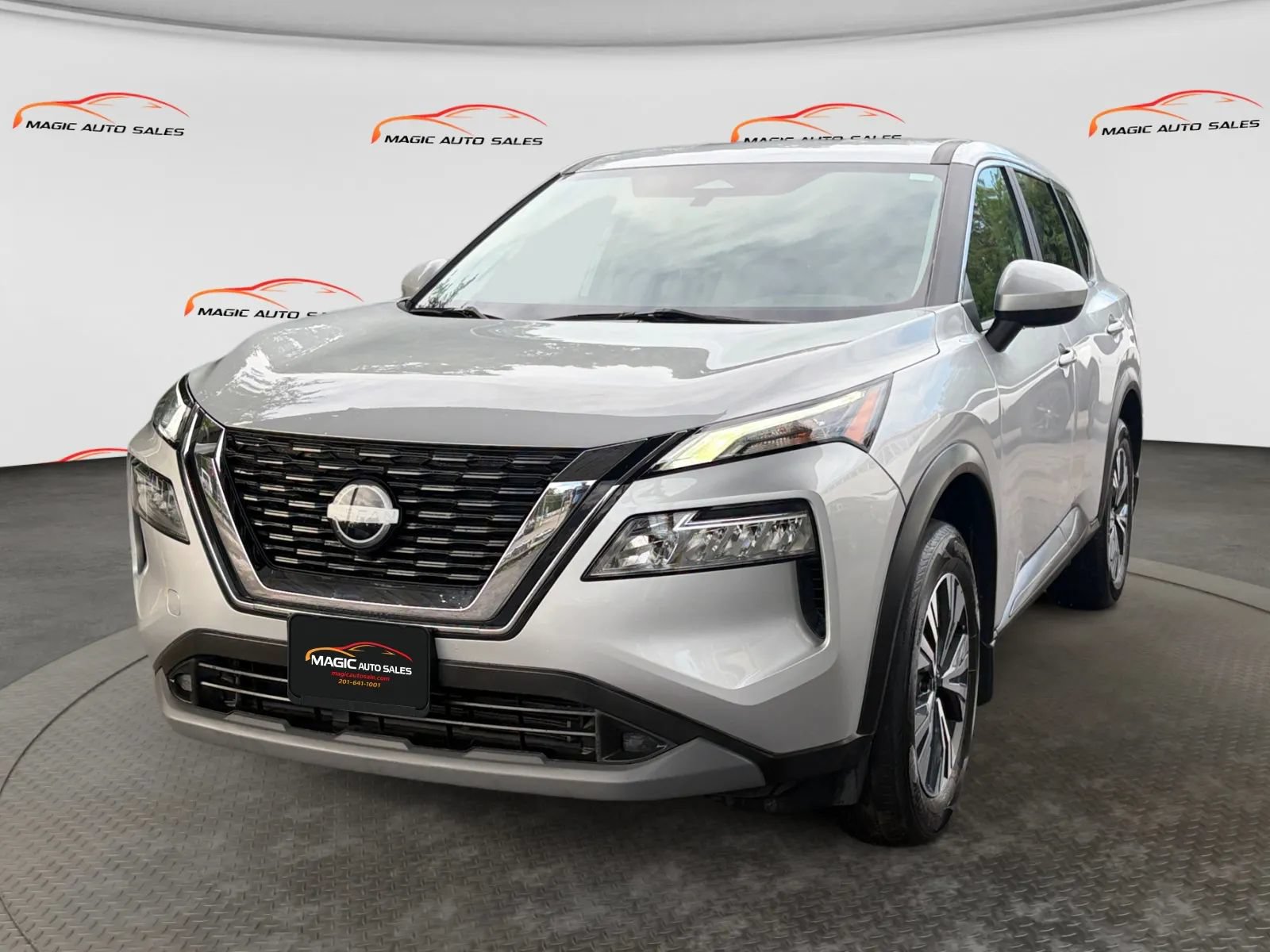 Used 2023 Nissan Rogue SV