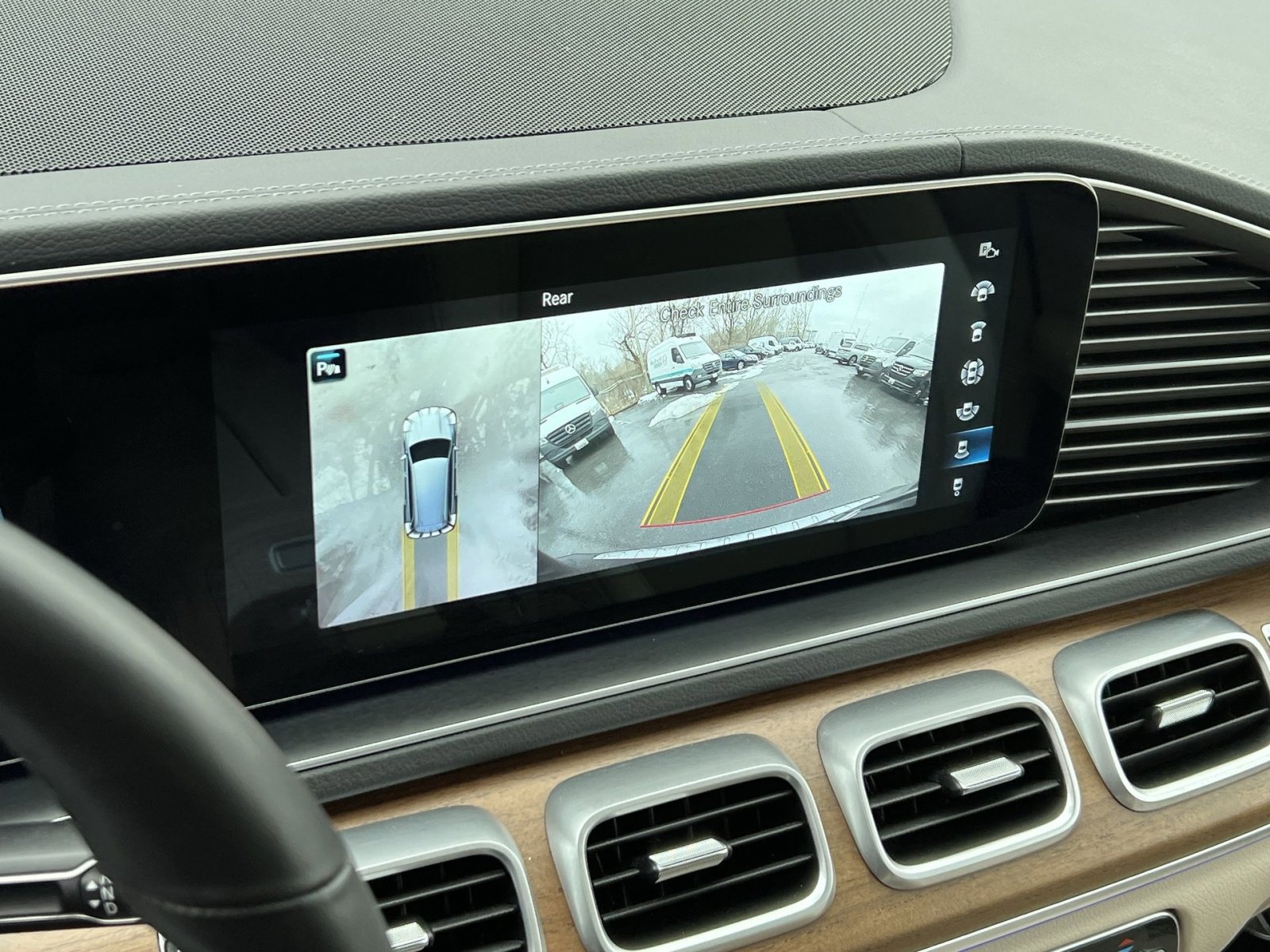 Certified 2023 Mercedes-Benz GLS 450 4MATIC image 17