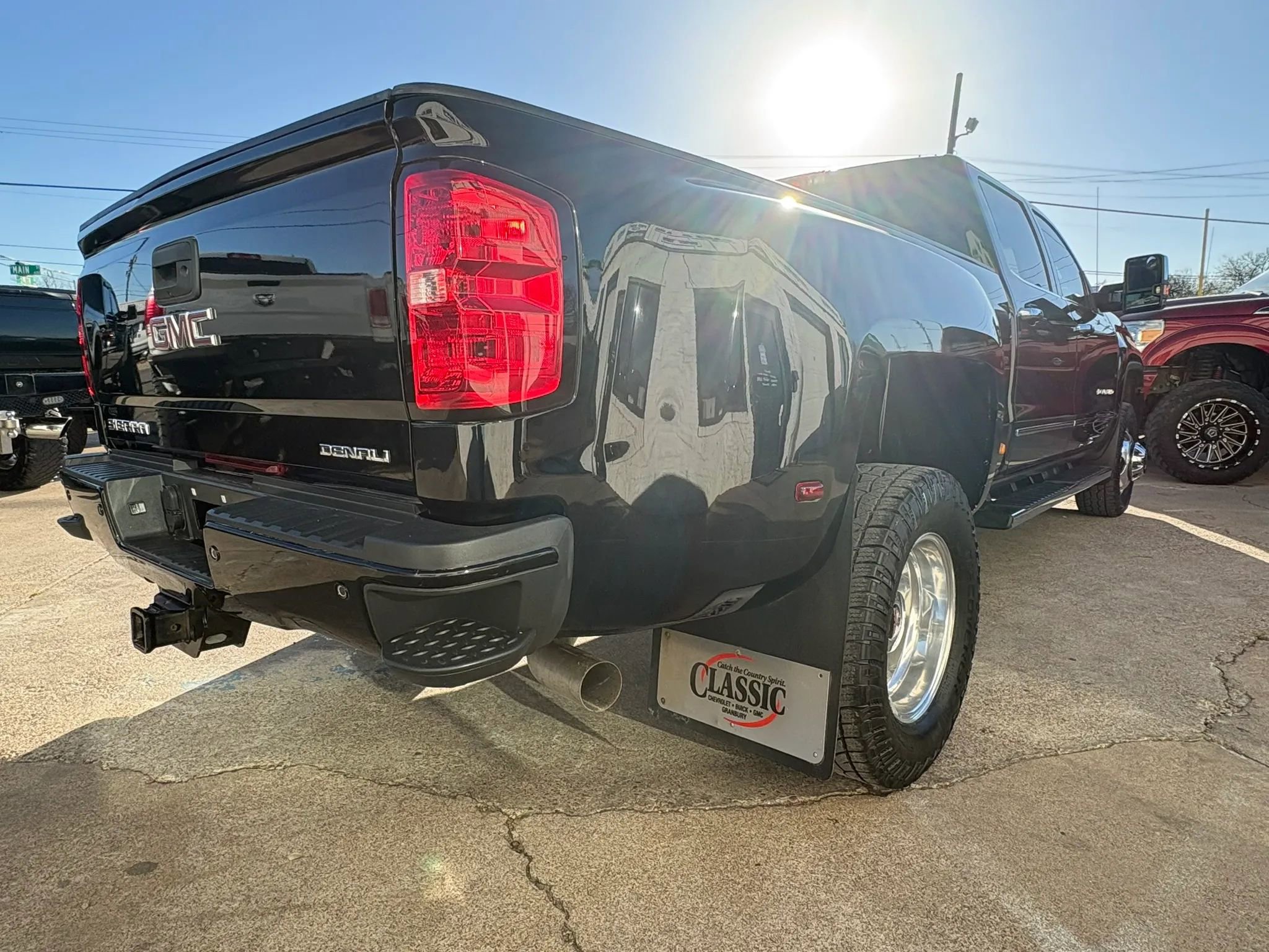 Used 2019 GMC Sierra 3500 Denali w/ Duramax Plus Package AWD/4WD image 3