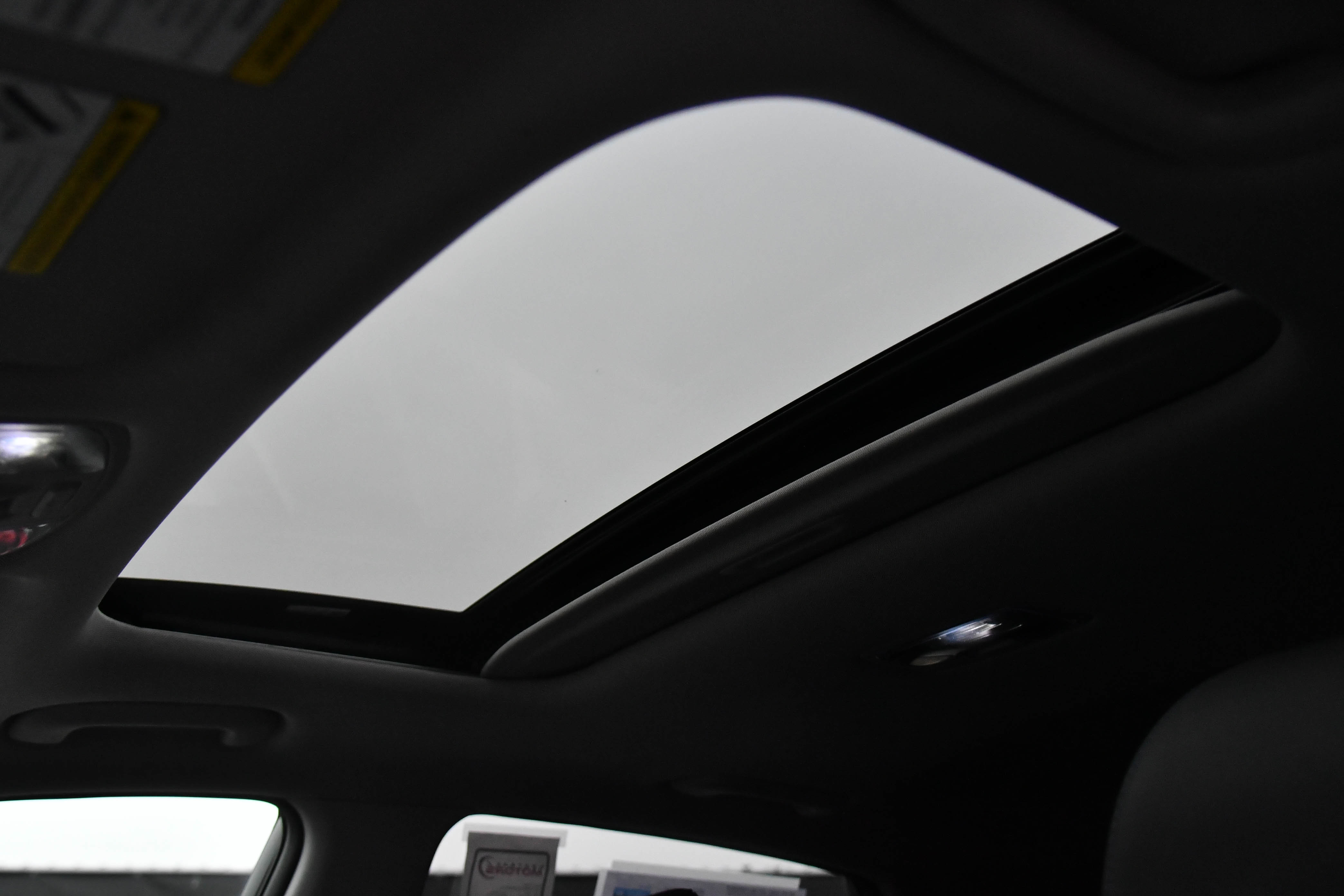 Used 2023 Hyundai Kona Limited image 35