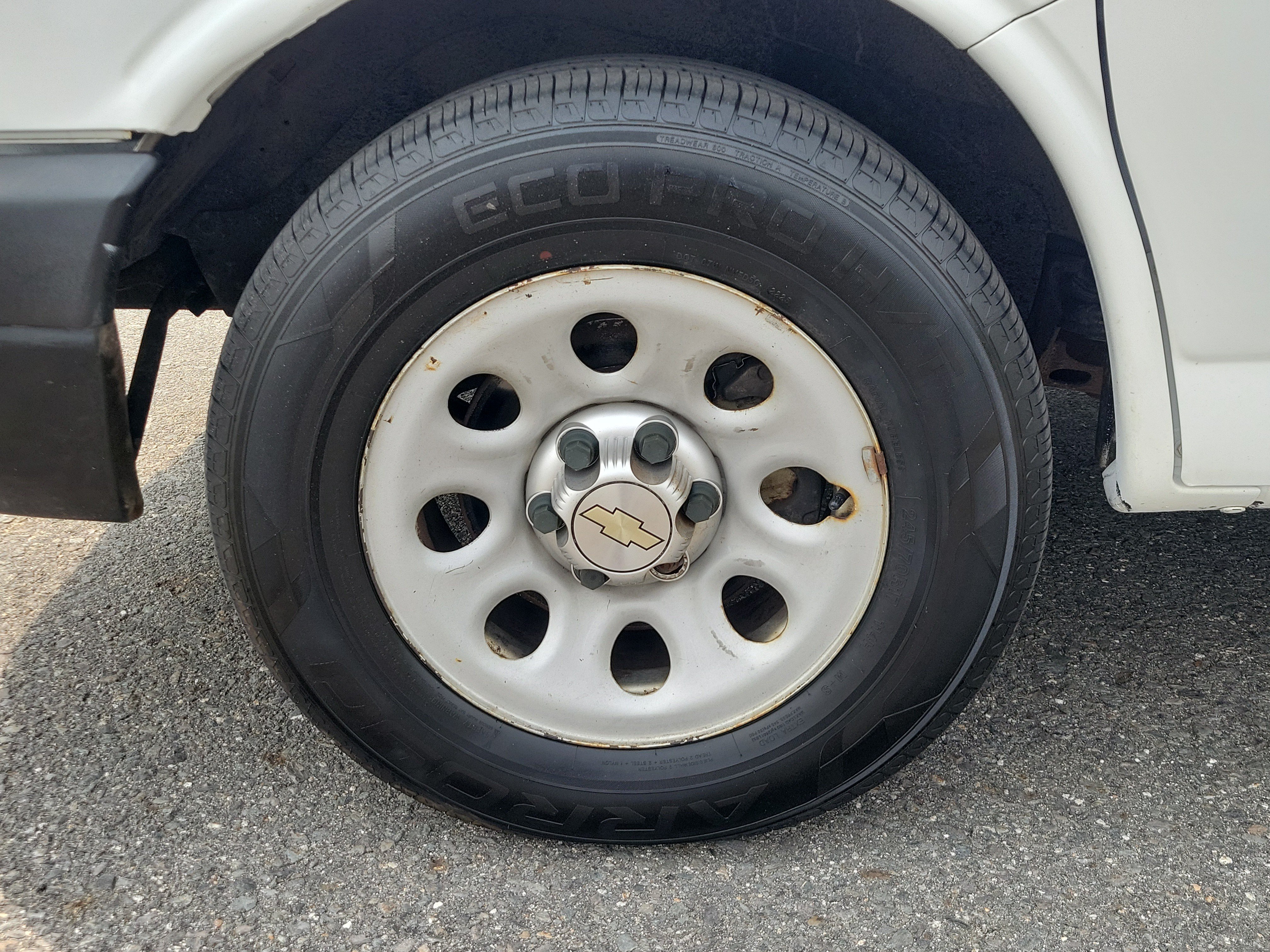 Used 2013 Chevrolet Express 1500 RWD image 12