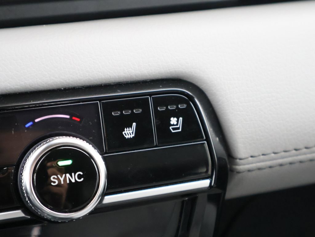 Certified 2025 Honda Pilot Elite image 24