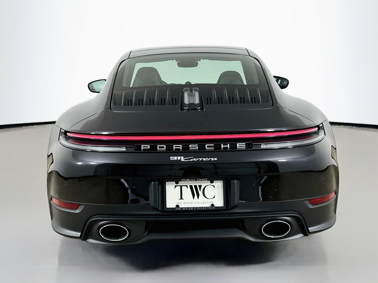 Used 2026 Porsche 911 Carrera RWD image 6