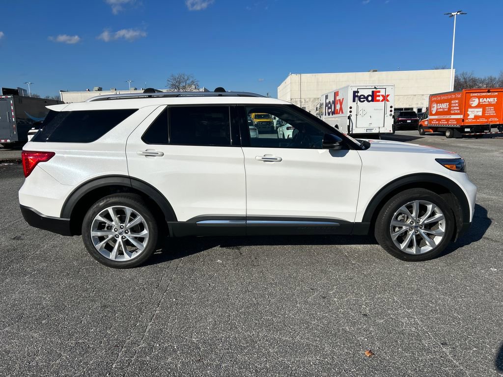 Used 2022 Ford Explorer Platinum w/ Equipment Group 601A image 7