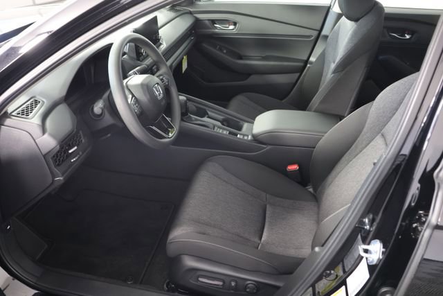 Certified 2025 Honda Accord SE image 20