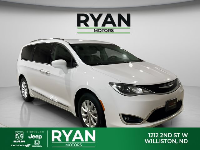 Used 2018 Chrysler Pacifica Touring-L