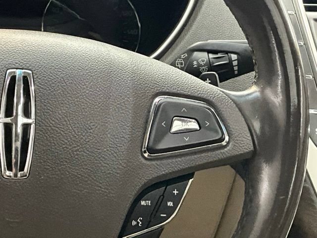 Used 2017 Lincoln MKX Select w/ Select Plus Package FWD image 21