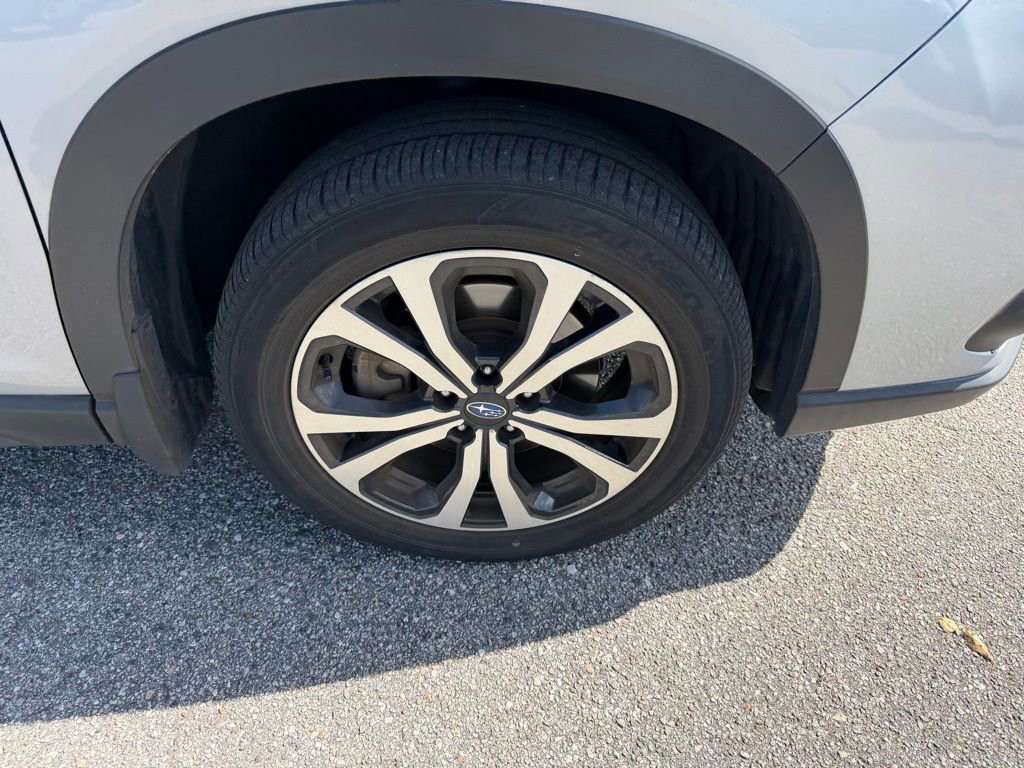 Used 2023 Subaru Forester Limited AWD/4WD image 4