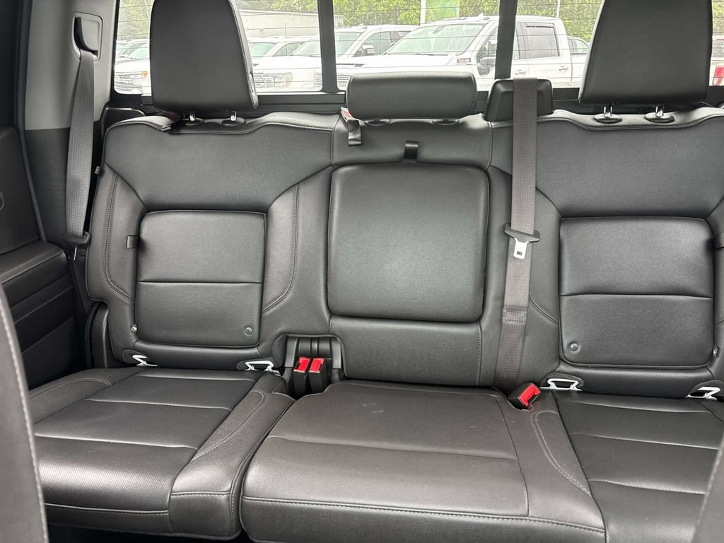 Used 2022 GMC Sierra 1500 SLT AWD/4WD image 10
