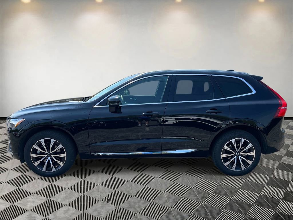 Certified 2023 Volvo XC60 B5 Plus AWD/4WD image 6