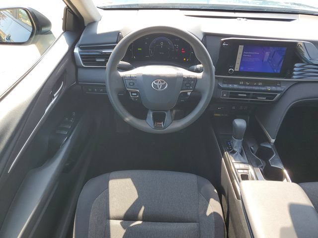 Used 2025 Toyota Camry LE FWD image 31