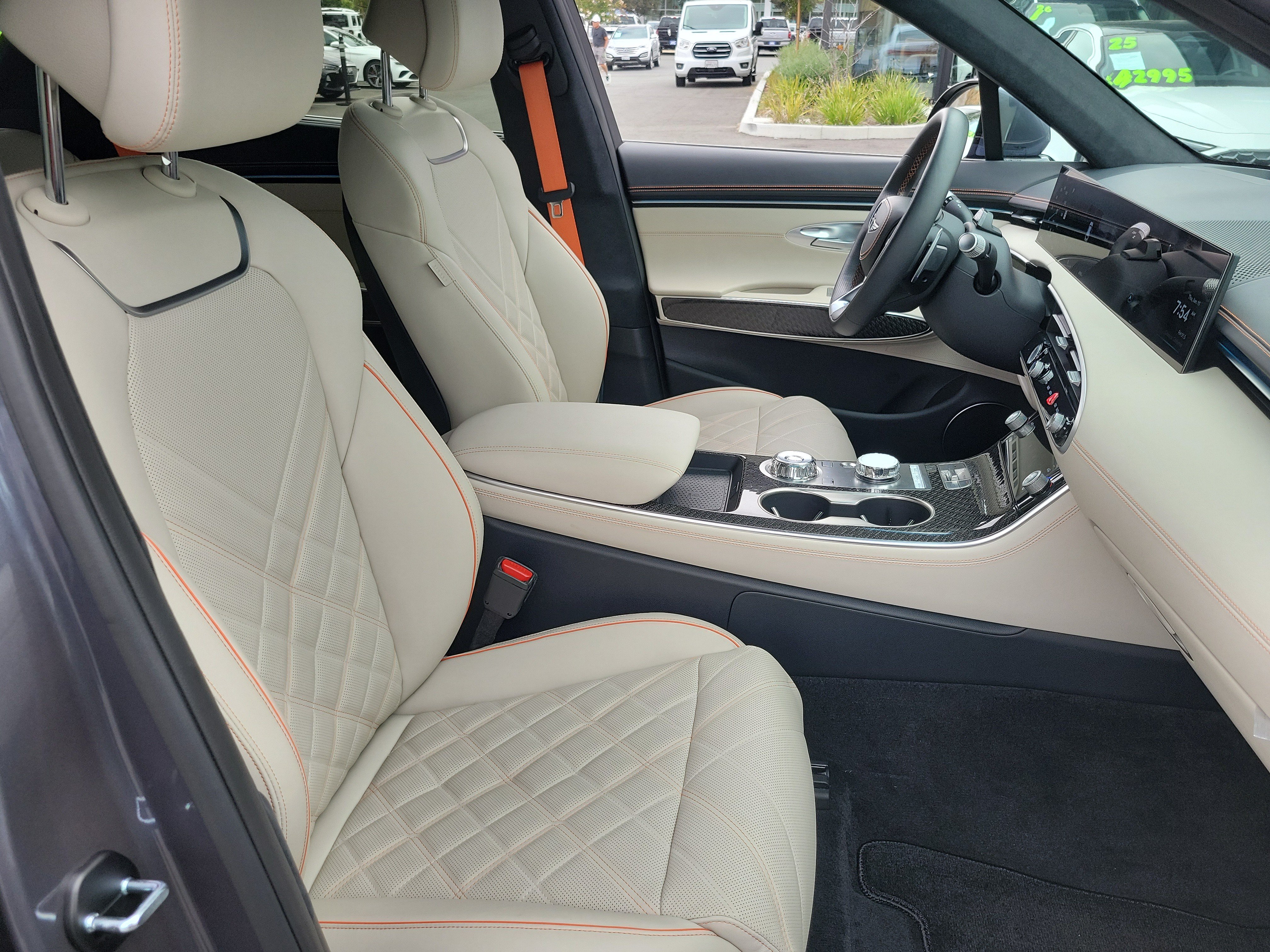 Certified 2026 Genesis GV70 3.5T Sport Prestige AWD/4WD image 22