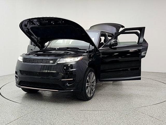 Certified 2024 Land Rover Range Rover Sport Dynamic SE image 9