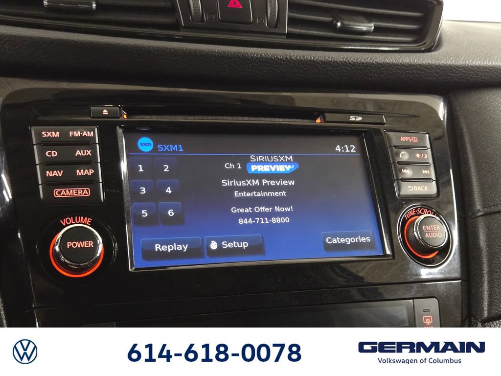 Used 2017 Nissan Rogue SV w/ SV Premium Package AWD/4WD image 28