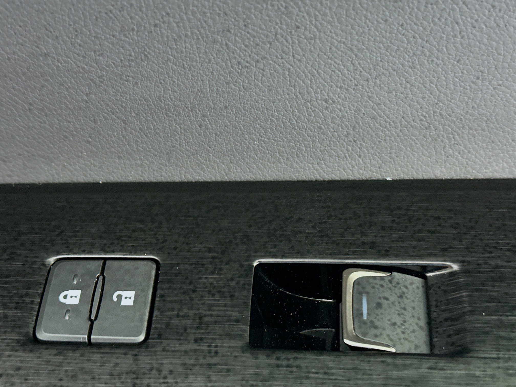 Used 2024 Lexus UX 250h F Sport image 29