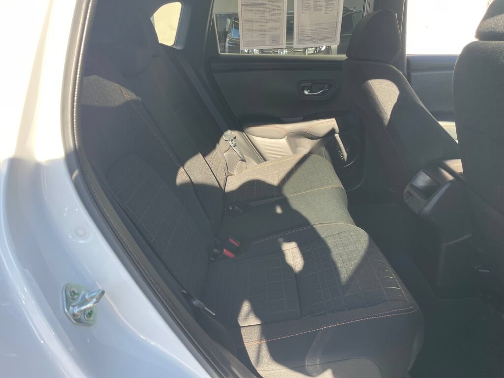 Used 2024 Honda HR-V Sport image 27