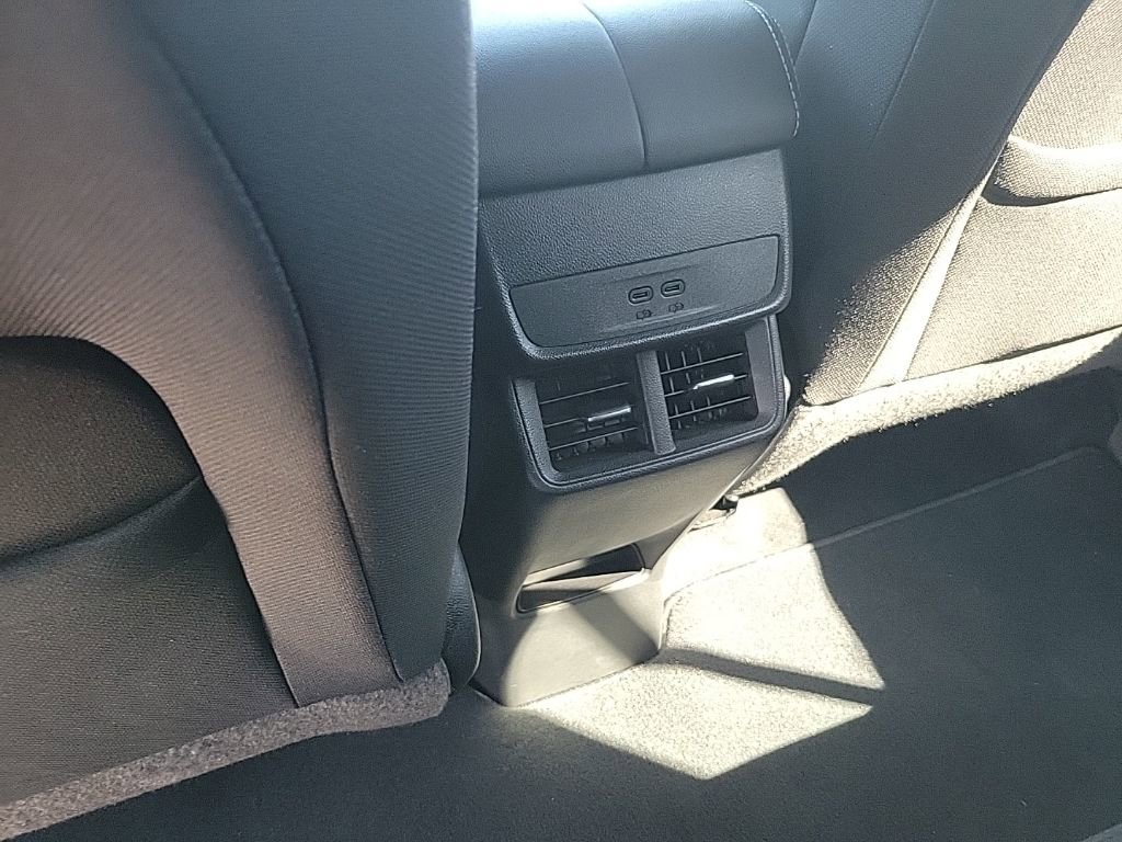 Used 2025 GMC Terrain Elevation w/ Technology Package II image 34