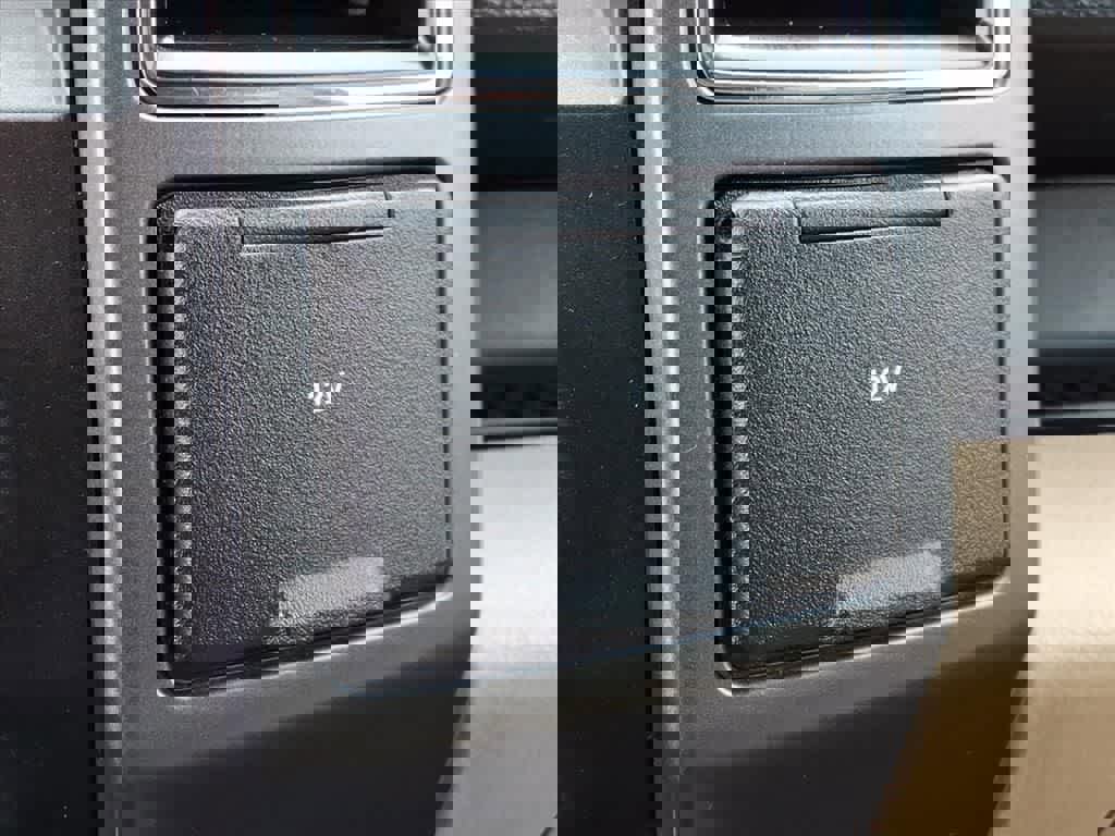 Used 2018 Ford F150 XLT w/ Equipment Group 302A Luxury image 24