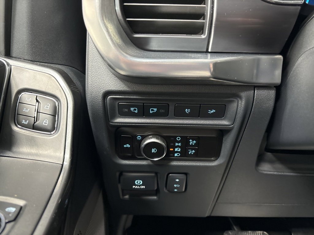 Used 2023 Ford F150 Lariat w/ Equipment Group 502A High image 40