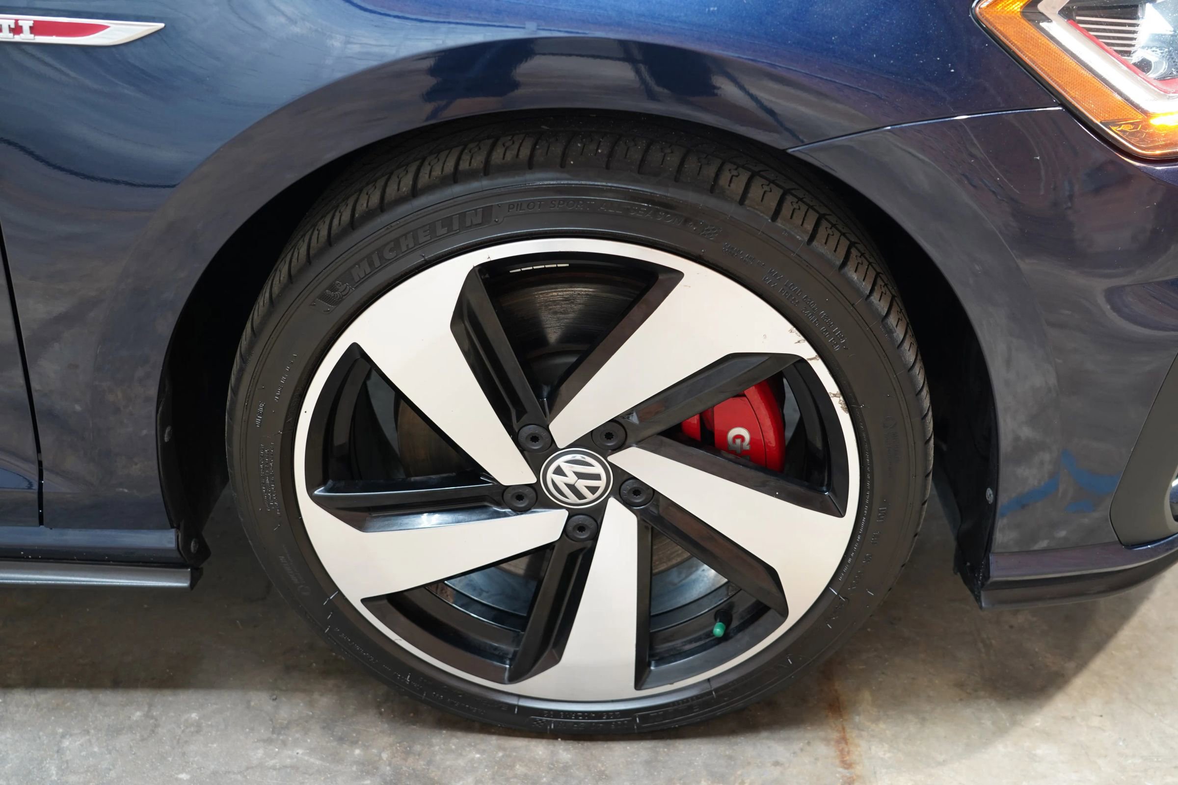 Used 2018 Volkswagen GTI SE w/ SE Leather Package image 62