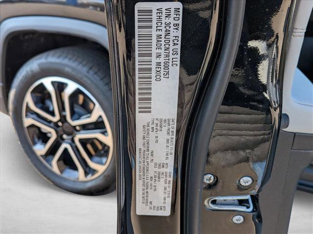 Used 2024 Jeep Compass Limited image 23