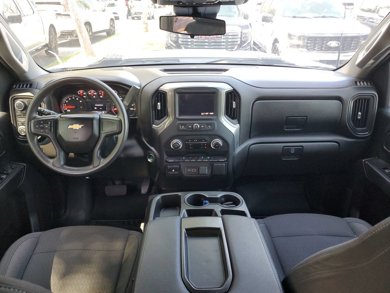 Used 2025 Chevrolet Silverado 2500 Custom w/ Custom Convenience Package AWD/4WD image 12