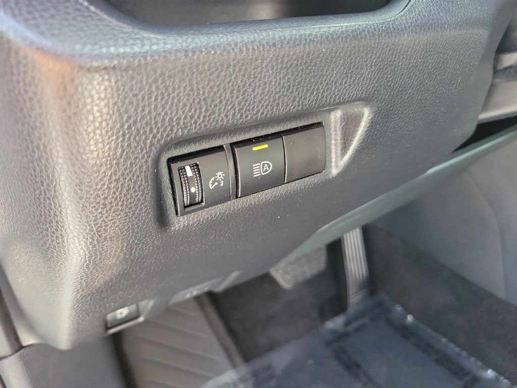 Certified 2024 Toyota RAV4 LE AWD/4WD image 25