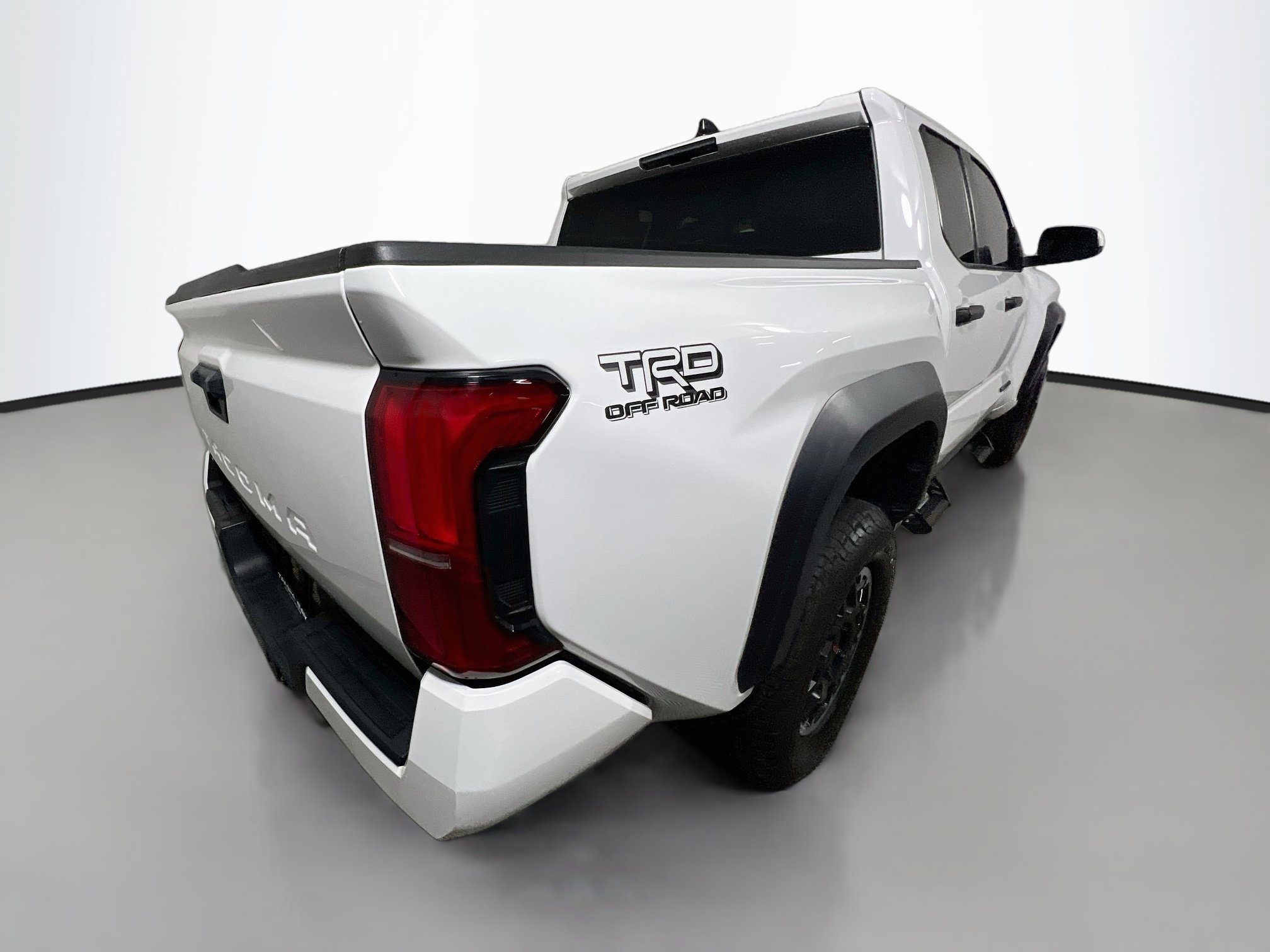 Used 2024 Toyota Tacoma TRD Off-Road AWD/4WD image 4