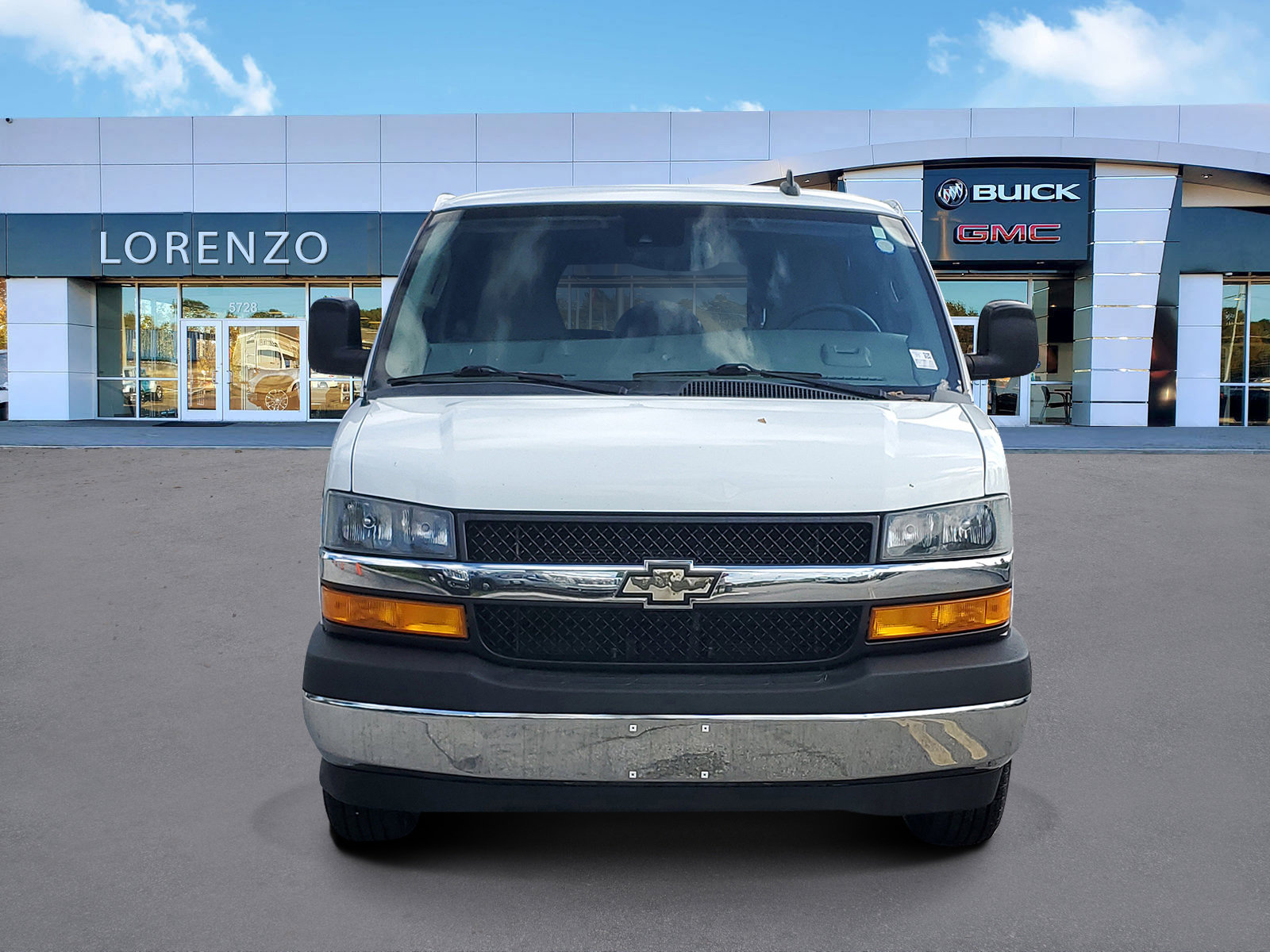 Used 2020 Chevrolet Express 3500 LT w/ LT Preferred Equipment Group image 2